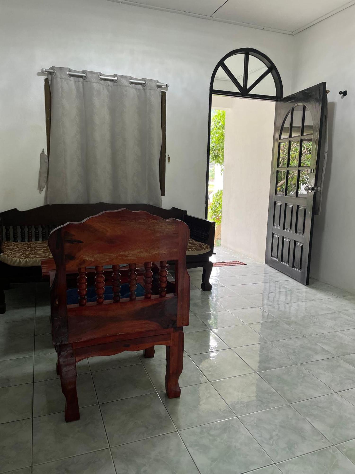Sunrise Beach Villa Surat Thani Rum bild